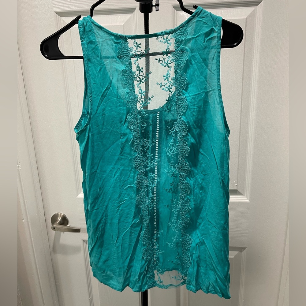 🛑 Xhilaration Turquoise Button-Down Tank with Lace Back - Picture 2 of 6